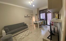 Elegante Appartamento - Centro E Ospedale